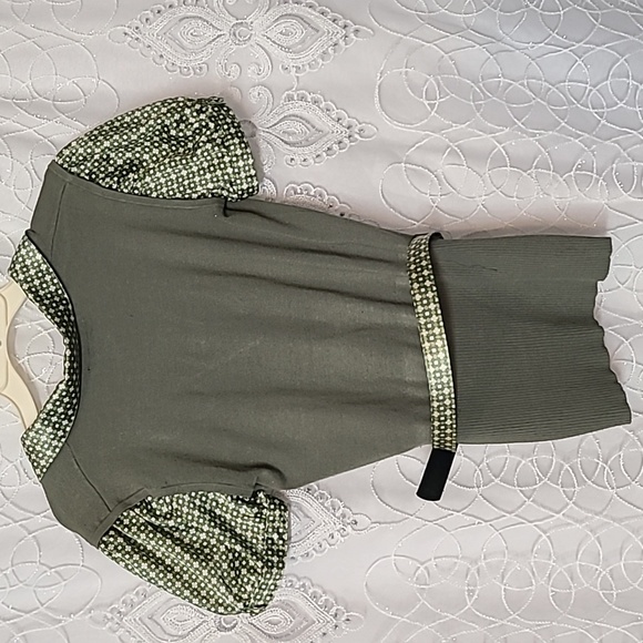 Say What? Vintage 90s short sleeve sweater with belt. - Picture 3 of 16